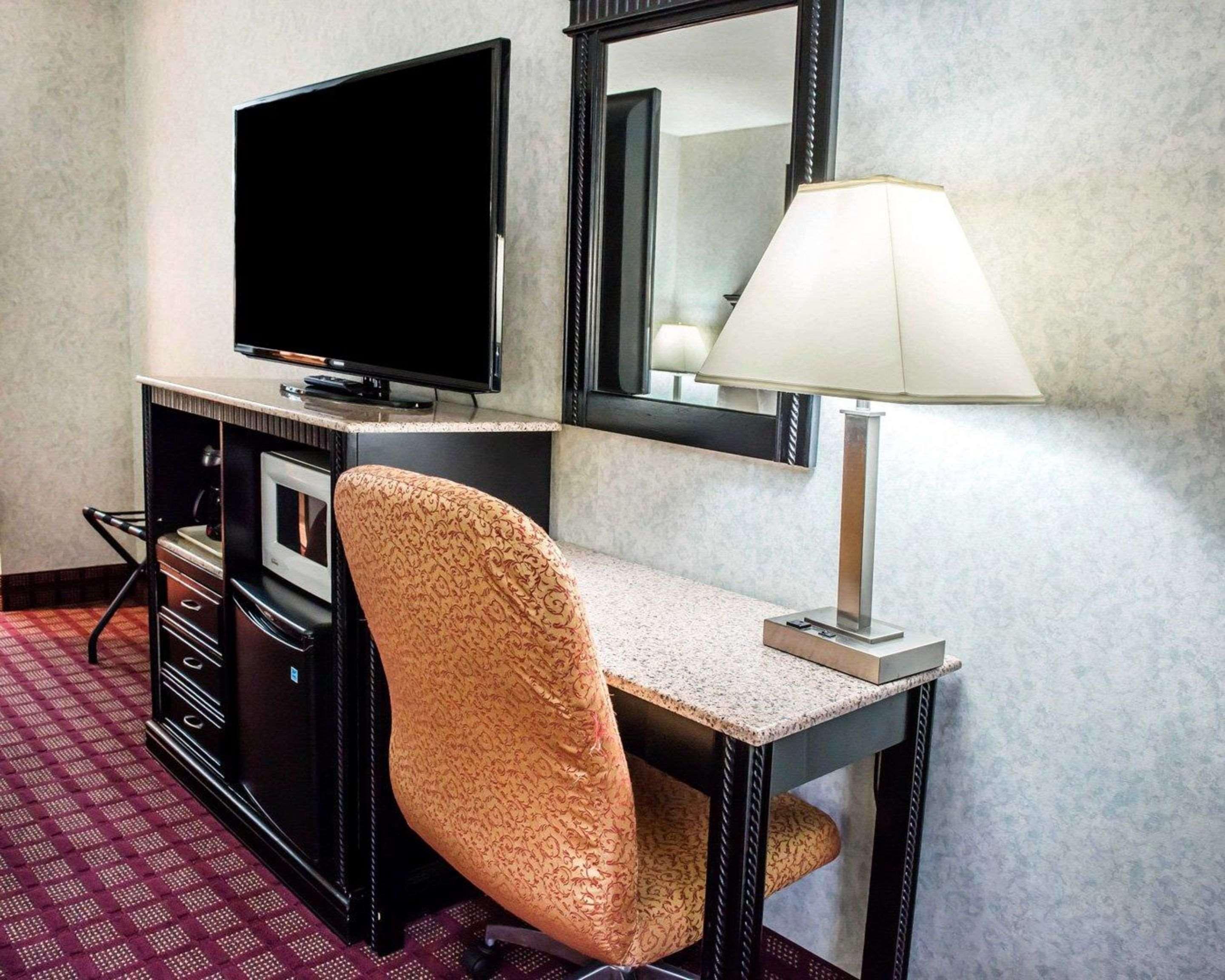 Quality Inn & Suites North Gibsonia Eksteriør bilde