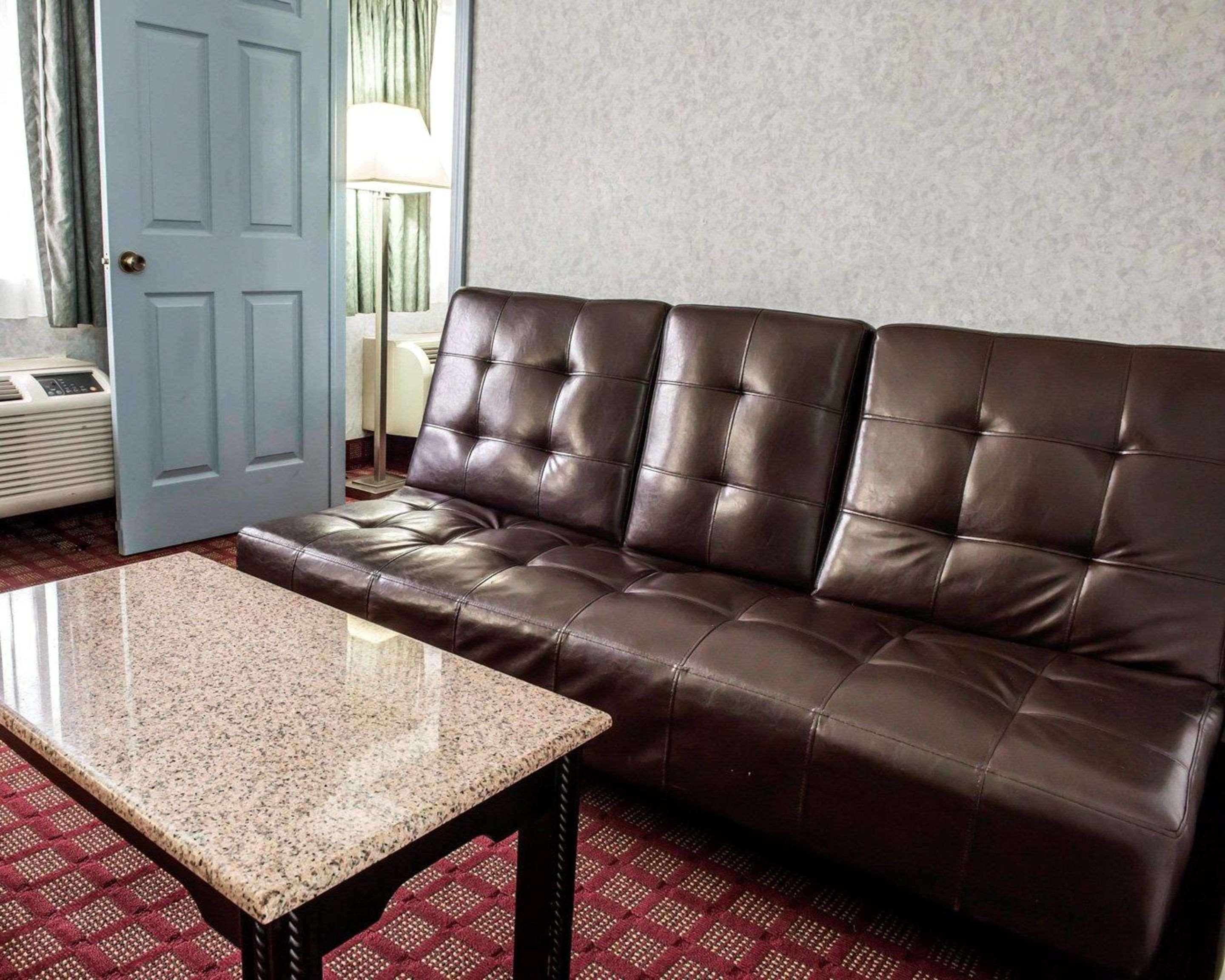 Quality Inn & Suites North Gibsonia Eksteriør bilde