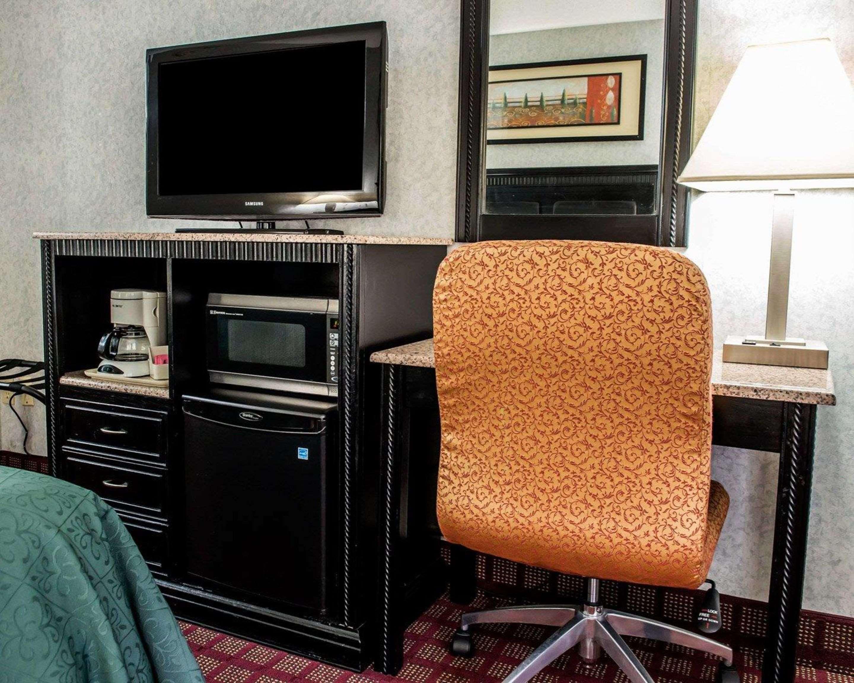 Quality Inn & Suites North Gibsonia Eksteriør bilde