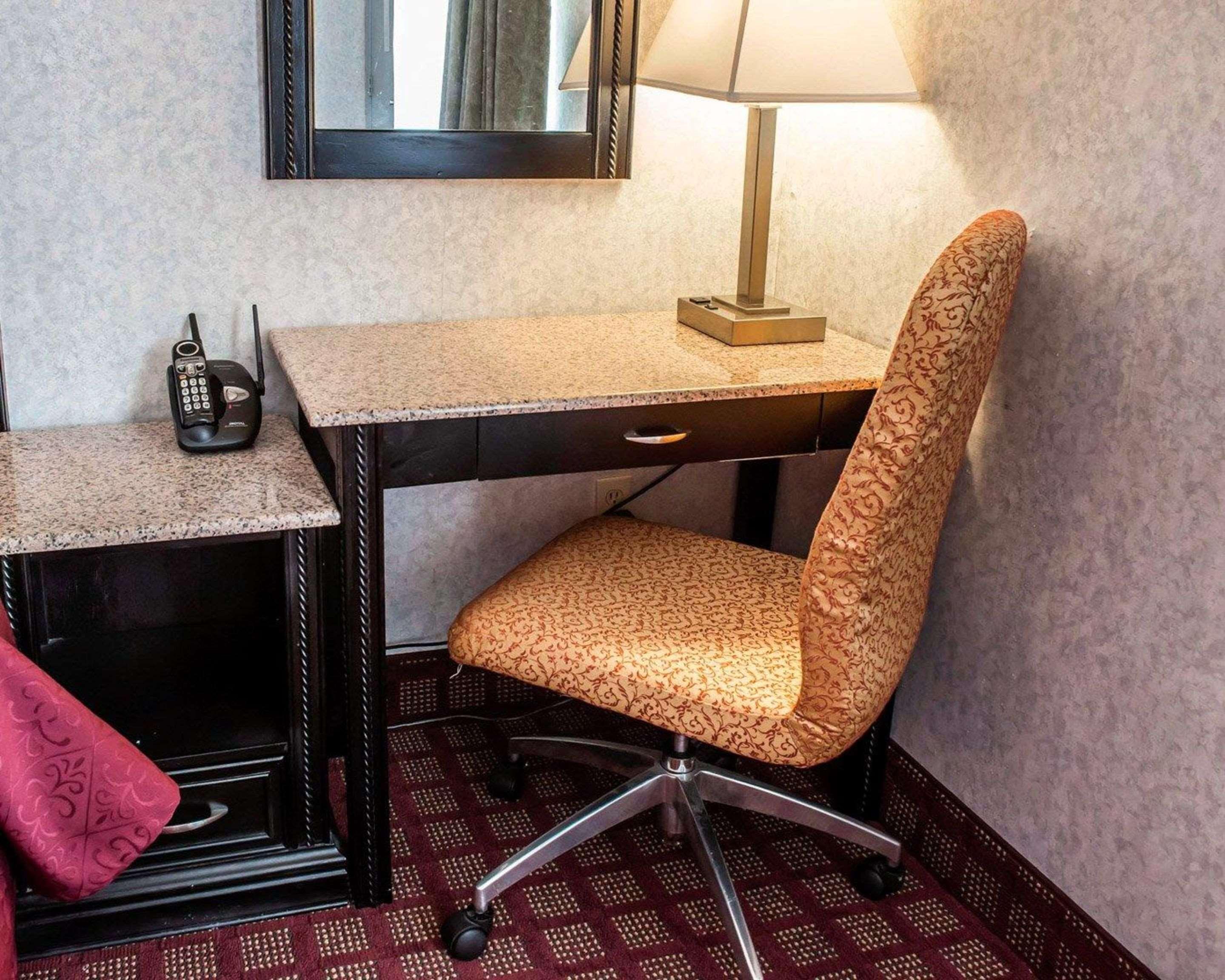 Quality Inn & Suites North Gibsonia Eksteriør bilde
